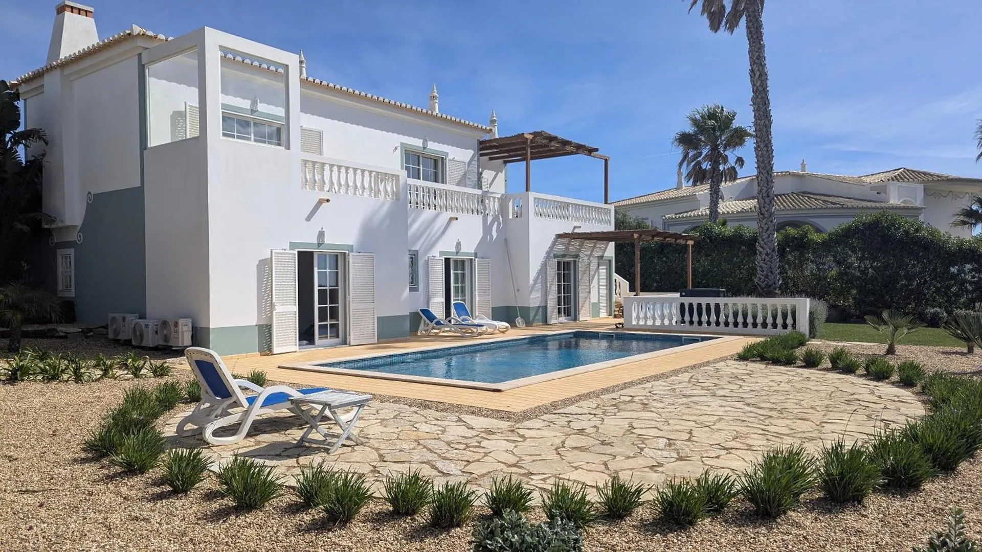 Stunning Villa With Pool & View Near Beach بودينز 0*,  البرتغال