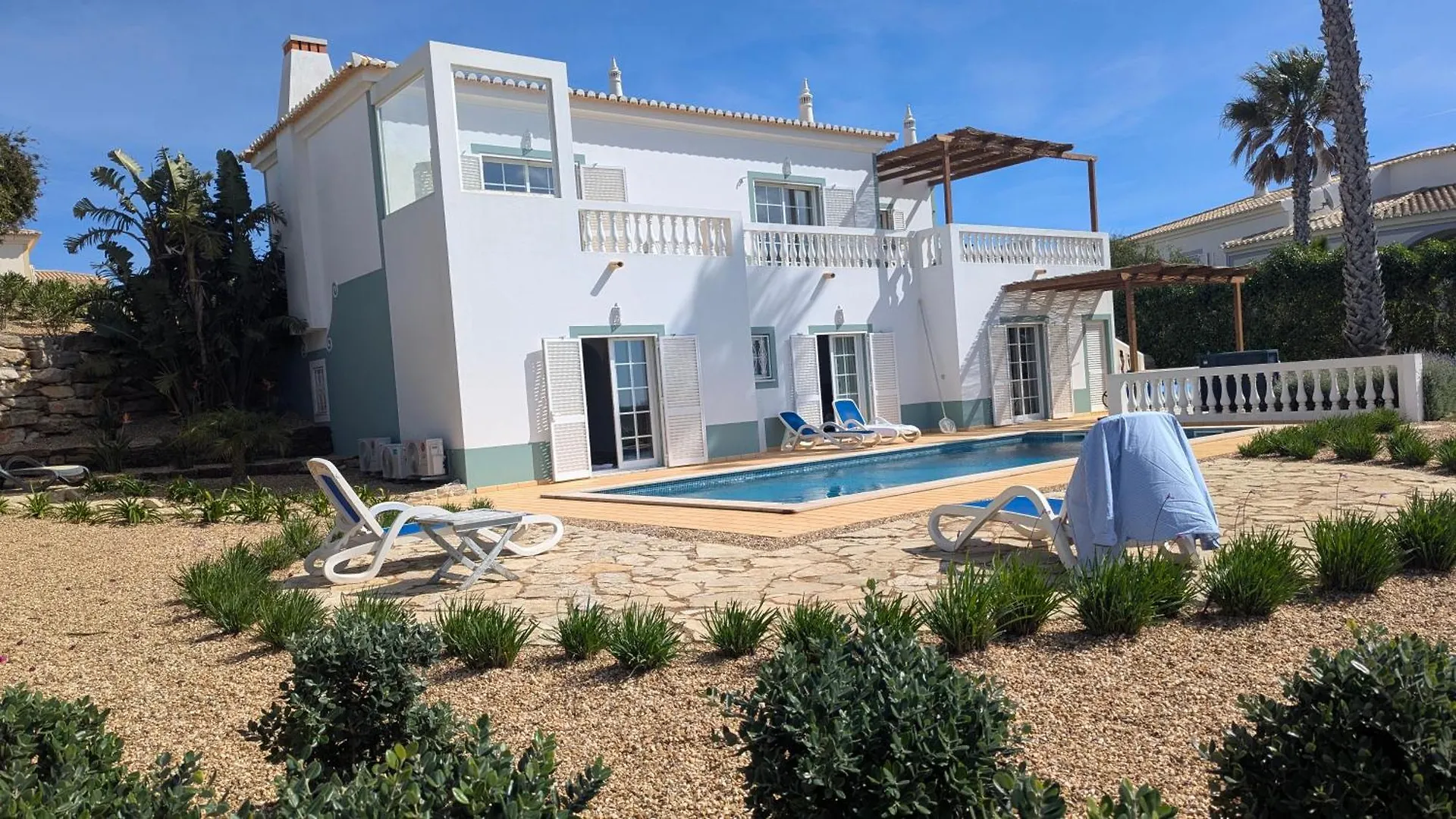 Stunning Villa With Pool & View Near Beach بودينز 0*,